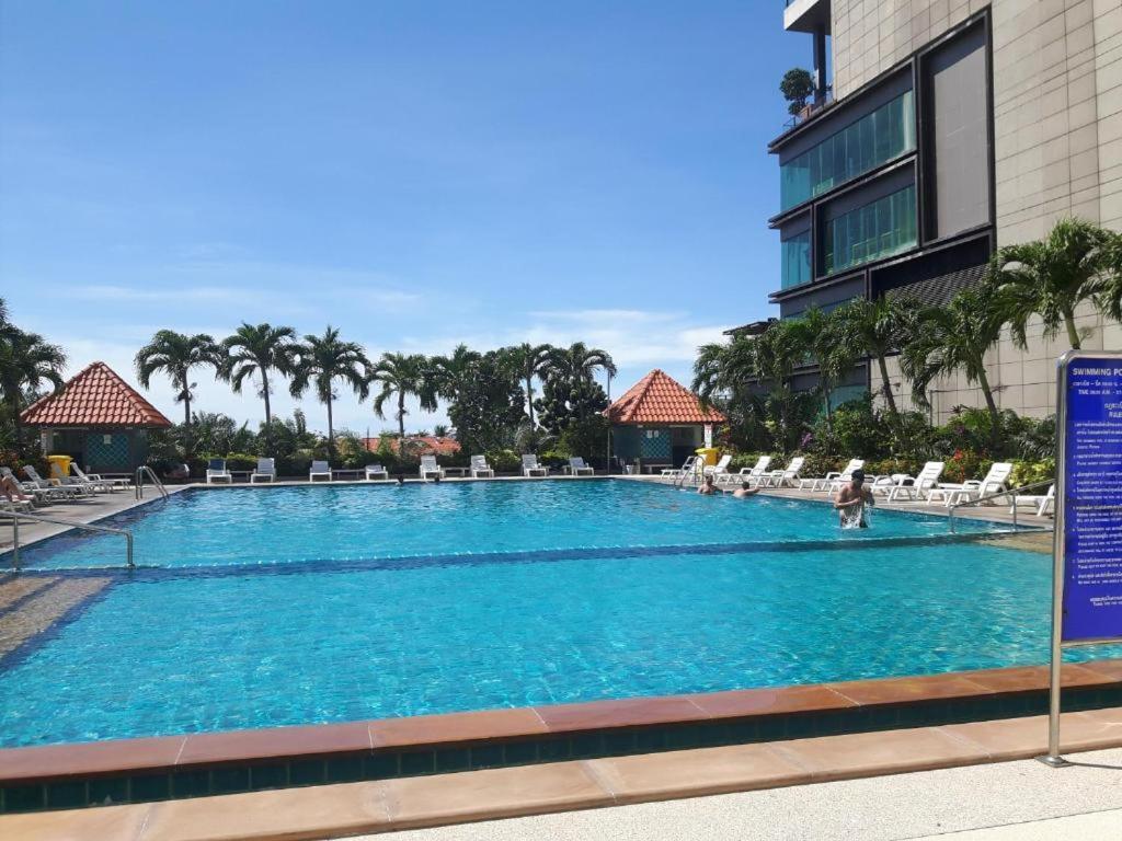 View Talay 6 Pattaya Beach By Anatolia Condo Suite Eksteriør bilde