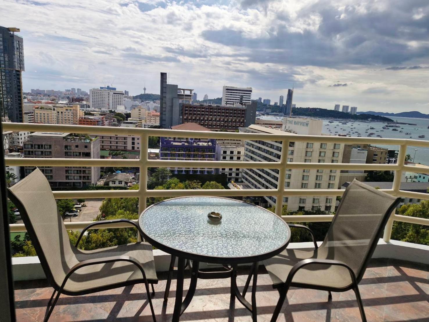 View Talay 6 Pattaya Beach By Anatolia Condo Suite Eksteriør bilde