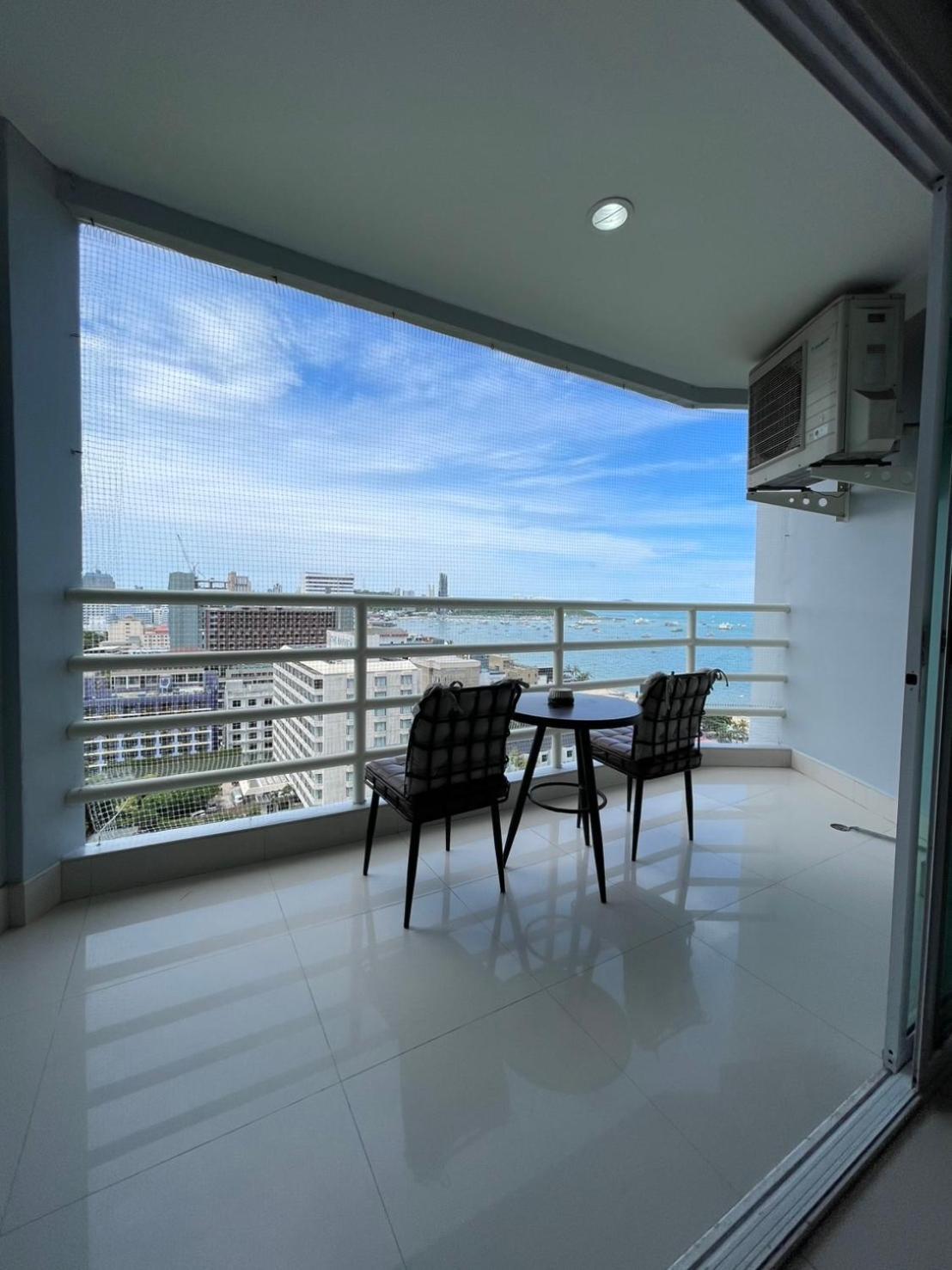 View Talay 6 Pattaya Beach By Anatolia Condo Suite Eksteriør bilde
