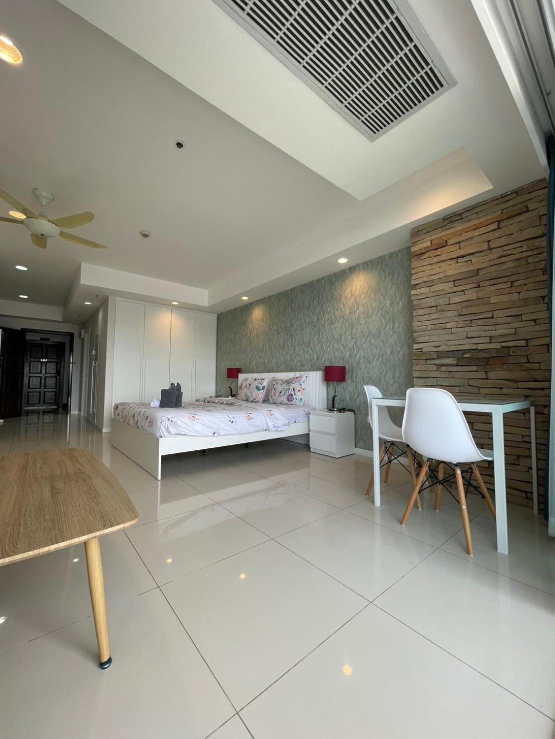 View Talay 6 Pattaya Beach By Anatolia Condo Suite Eksteriør bilde